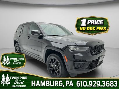 Used 2025 Jeep Grand Cherokee Altitude