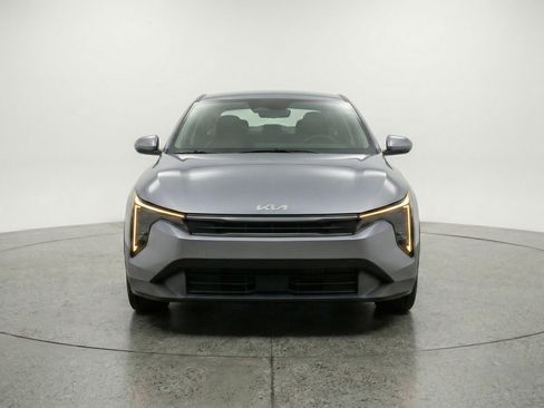 Used 2025 Kia K4 FWD image 2
