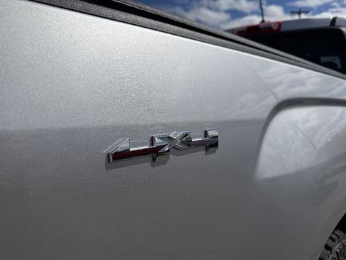 Used 2018 GMC Canyon SLE w/ SLE Convenience Package AWD/4WD image 16