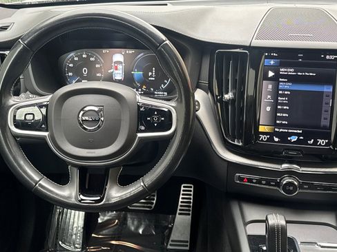 Used 2021 Volvo XC60 T8 R-Design w/ Advanced Package image 15