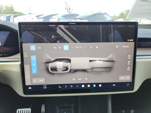 Used 2023 Tesla Model X AWD/4WD image 32