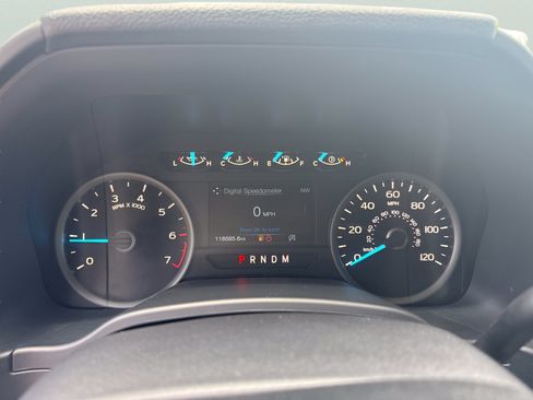 Used 2019 Ford F150 XLT w/ Equipment Group 302A Luxury AWD/4WD image 14