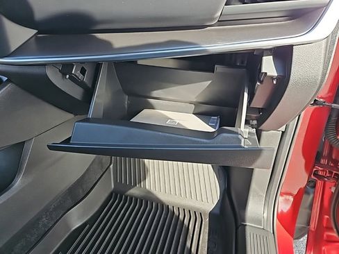 Used 2023 Nissan Rogue SV image 35