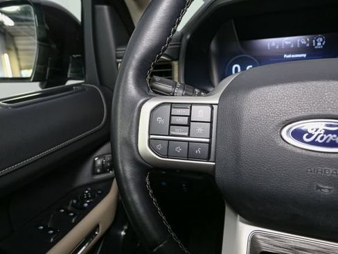 Used 2023 Ford Expedition Limited AWD/4WD image 36
