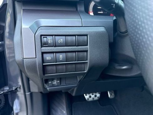 Used 2025 Toyota Tacoma TRD Sport AWD/4WD image 25