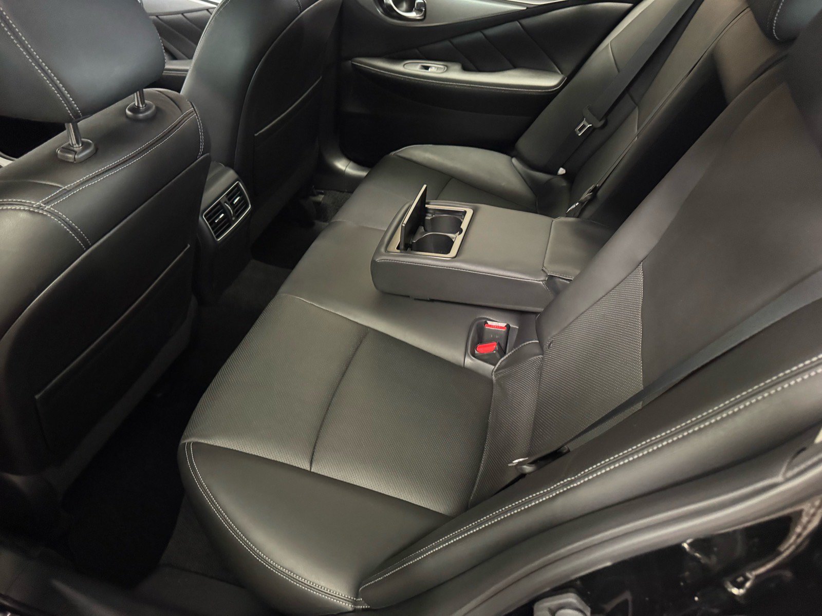 Used 2024 INFINITI Q50 Luxe AWD/4WD image 12