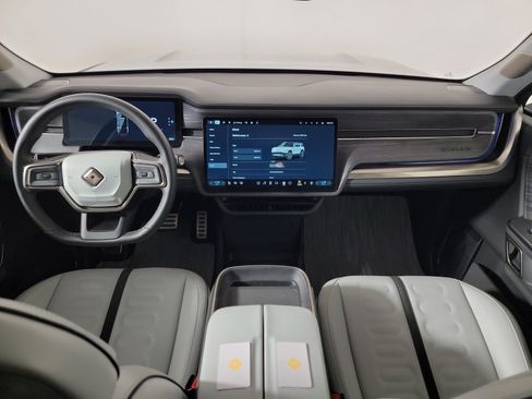 Used 2024 Rivian R1S Adventure AWD/4WD image 27