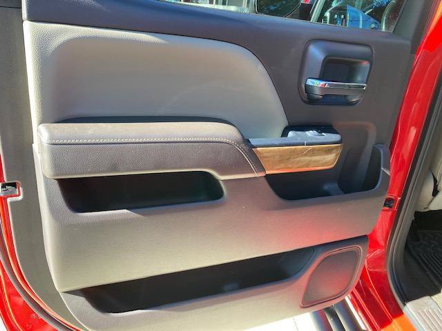 Used 2018 Chevrolet Silverado 1500 LTZ AWD/4WD image 31