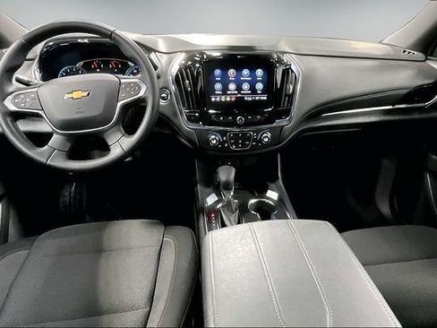 Used 2023 Chevrolet Traverse LT AWD/4WD image 8