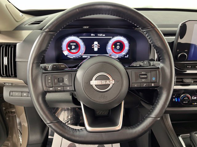 Used 2023 Nissan Pathfinder Platinum w/ Cargo Package AWD/4WD image 21