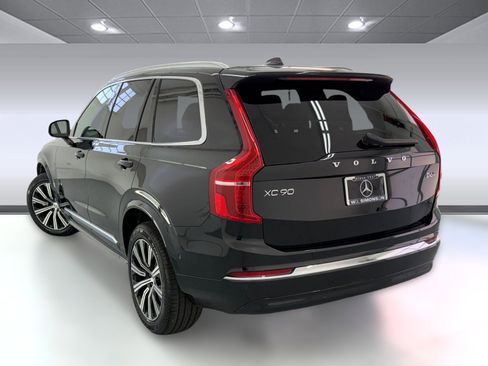 Used 2025 Volvo XC90 B6 Plus image 3