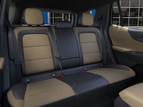 New 2026 Chevrolet Equinox ACTIV image 18