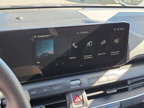 Used 2025 Kia K4 LXS image 27