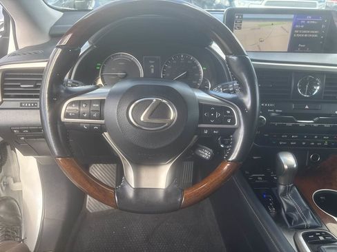 Used 2018 Lexus RX 450hL Premium image 11