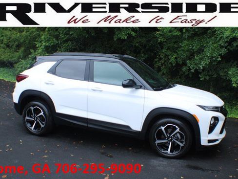 Certified 2022 Chevrolet TrailBlazer RS w/ Technology Package FWD image 1