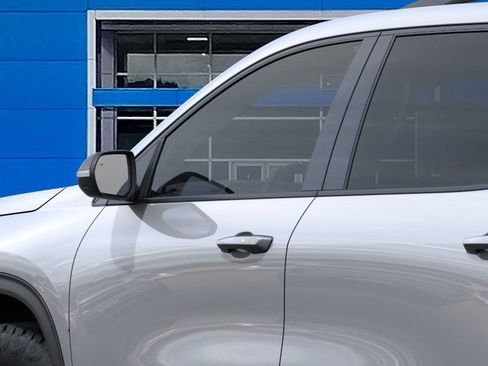 New 2026 Chevrolet Traverse Z71 w/ Driver Confidence Package AWD/4WD image 13