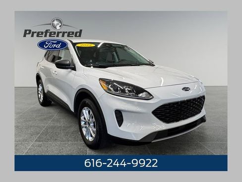Used 2022 Ford Escape SE w/ Convenience Package AWD/4WD image 1