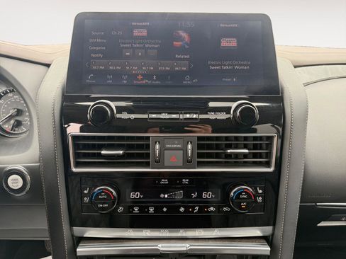 Used 2023 Nissan Armada Platinum w/ Captain's Chairs Package AWD/4WD image 14