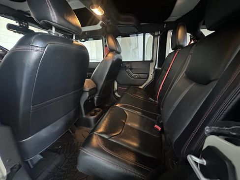 Used 2017 Jeep Wrangler Unlimited Rubicon image 23