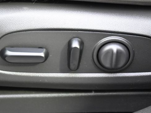 Used 2024 Chevrolet Trax ACTIV w/ Sunroof Package FWD image 14