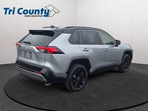 Used 2025 Toyota RAV4 XSE w/ Weather Package AWD/4WD image 8