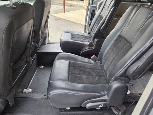 Used 2017 Dodge Grand Caravan SE w/ Power Window Group FWD image 36