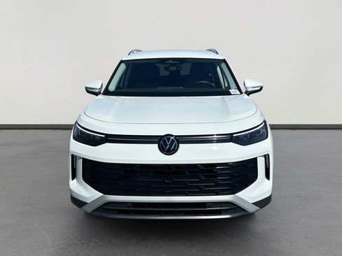 Used 2026 Volkswagen Tiguan S FWD image 8