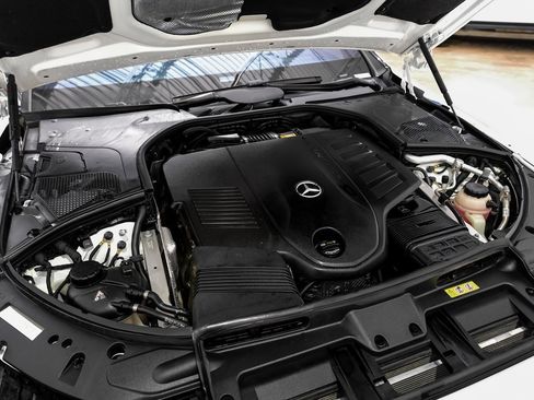 Used 2022 Mercedes-Benz S 500 4MATIC w/ AMG Line Package image 48