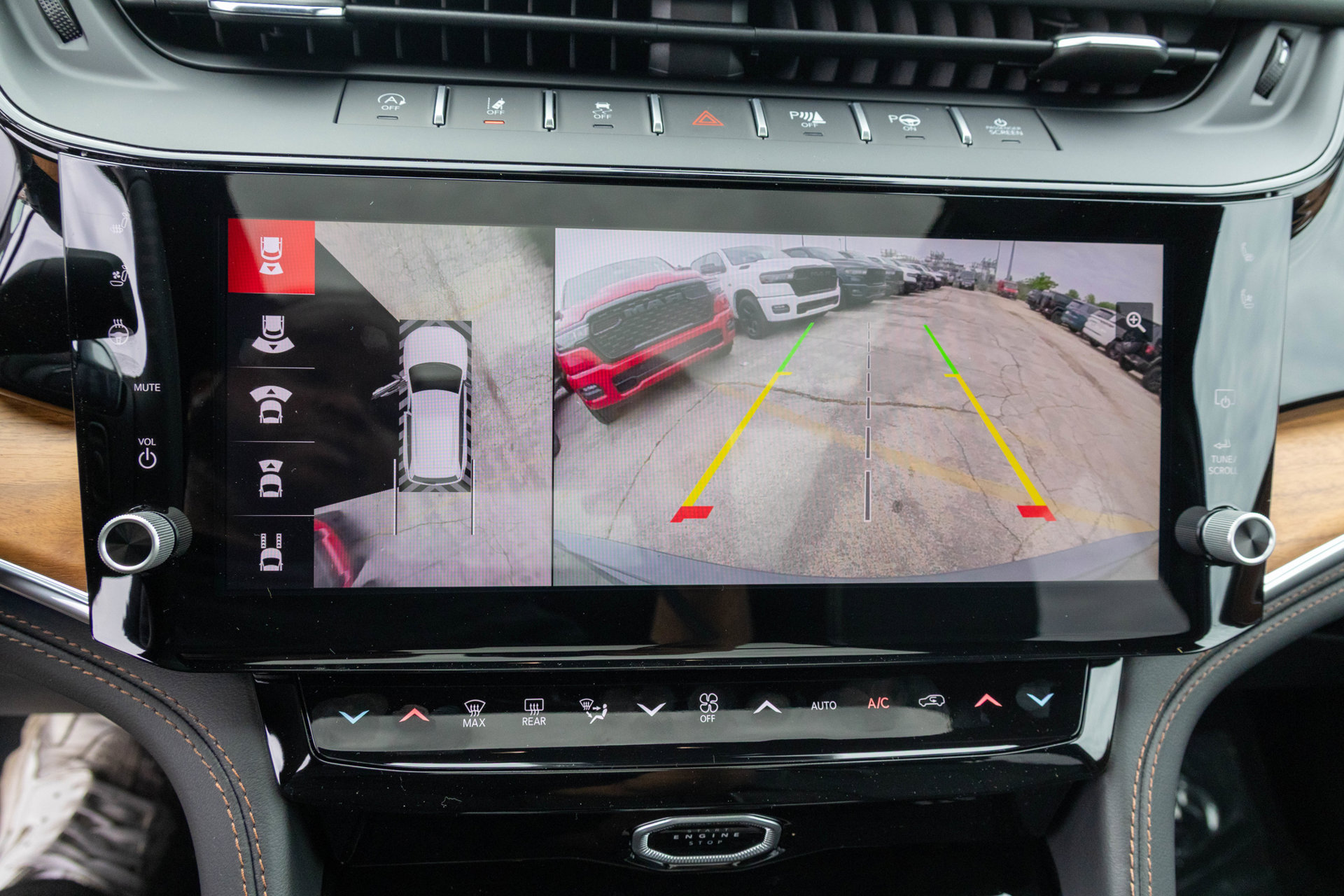 New 2027 Jeep Grand Cherokee Summit AWD/4WD image 21
