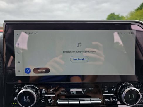 Certified 2025 Toyota Highlander Limited AWD/4WD image 28