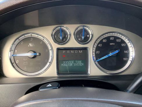 Used 2009 Cadillac Escalade ESV image 24