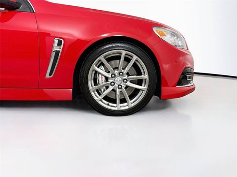 Used 2014 Chevrolet SS RWD image 20