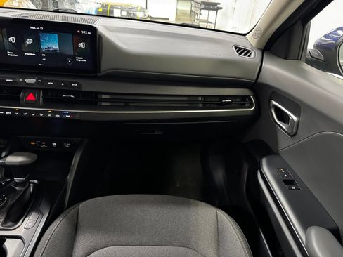 Used 2025 Kia K4 FWD image 13