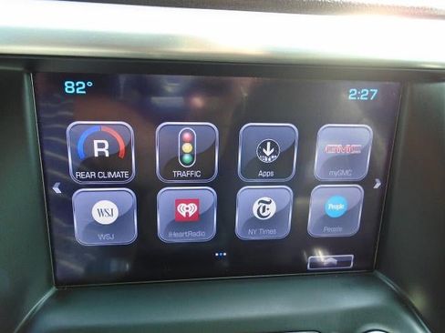 Used 2019 GMC Acadia SLT AWD/4WD image 12