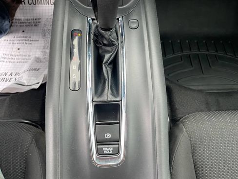 Used 2018 Honda HR-V EX image 23