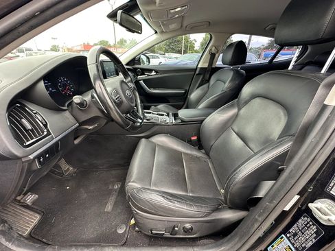 Used 2018 Kia Stinger RWD image 10