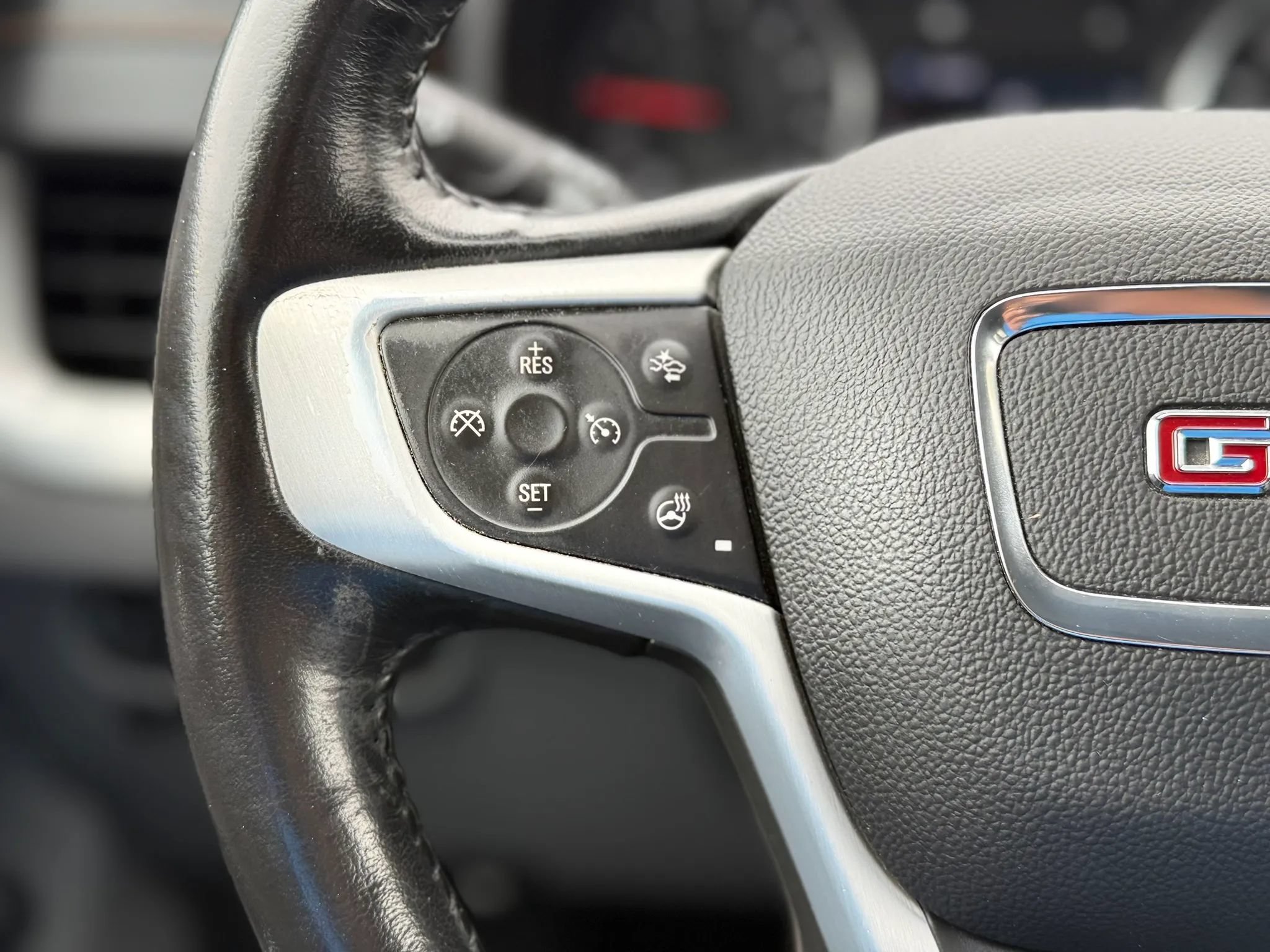 Used 2018 GMC Terrain SLT w/ Preferred Package FWD image 29