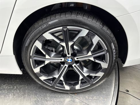 New 2026 BMW 330i xDrive Sedan w/ Convenience Package image 27