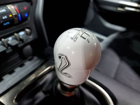 Used 2019 Ford Mustang Shelby GT350 w/ Technology Package image 32