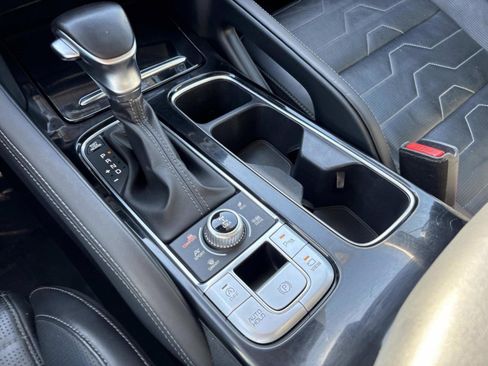 Used 2022 Kia Telluride SX w/ SX Prestige Package image 35