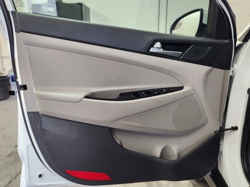 Used 2016 Hyundai Tucson SE w/ Option Group 02 image 46