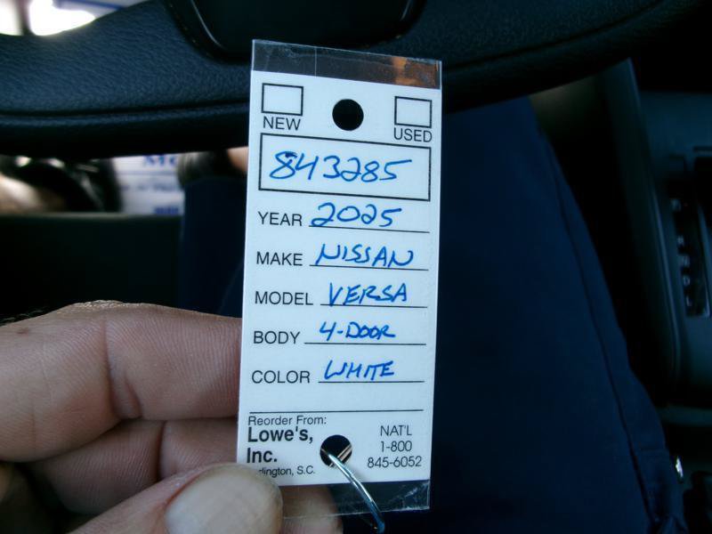 Used 2025 Nissan Versa S FWD image 15