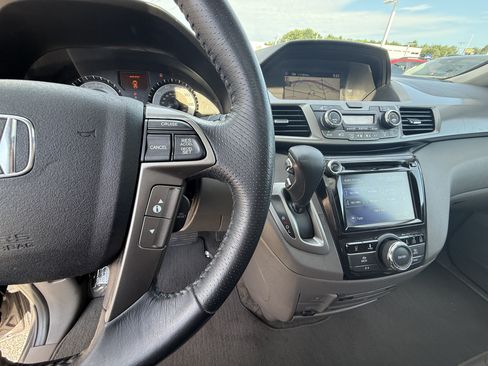 Used 2016 Honda Odyssey Touring image 20