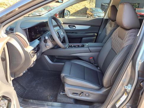 New 2026 Nissan Murano Platinum w/ Cargo Package AWD/4WD image 11