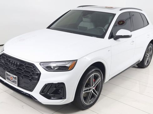 Used 2024 Audi Q5 e Premium Plus image 22