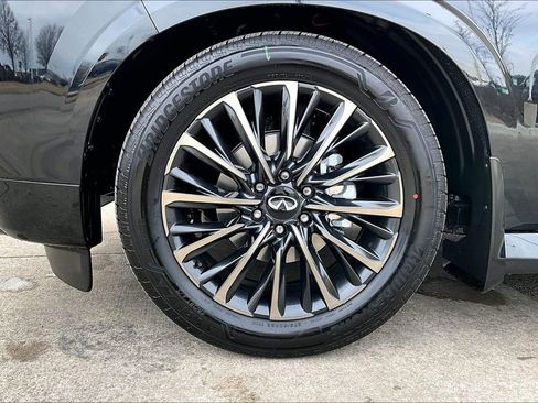 New 2026 INFINITI QX80 Autograph w/ Premium Cargo Package image 12