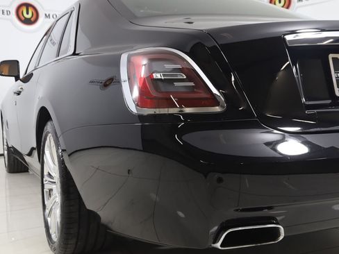 Used 2023 Rolls-Royce Ghost AWD/4WD image 38