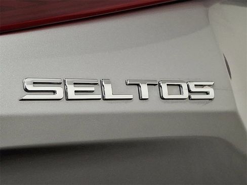 Used 2021 Kia Seltos S image 30