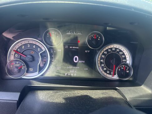 Used 2017 RAM 2500 Laramie AWD/4WD image 8