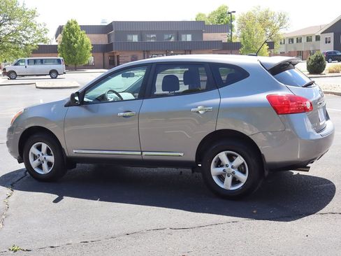 Used 2012 Nissan Rogue S w/ Special Edition Pkg FWD image 8